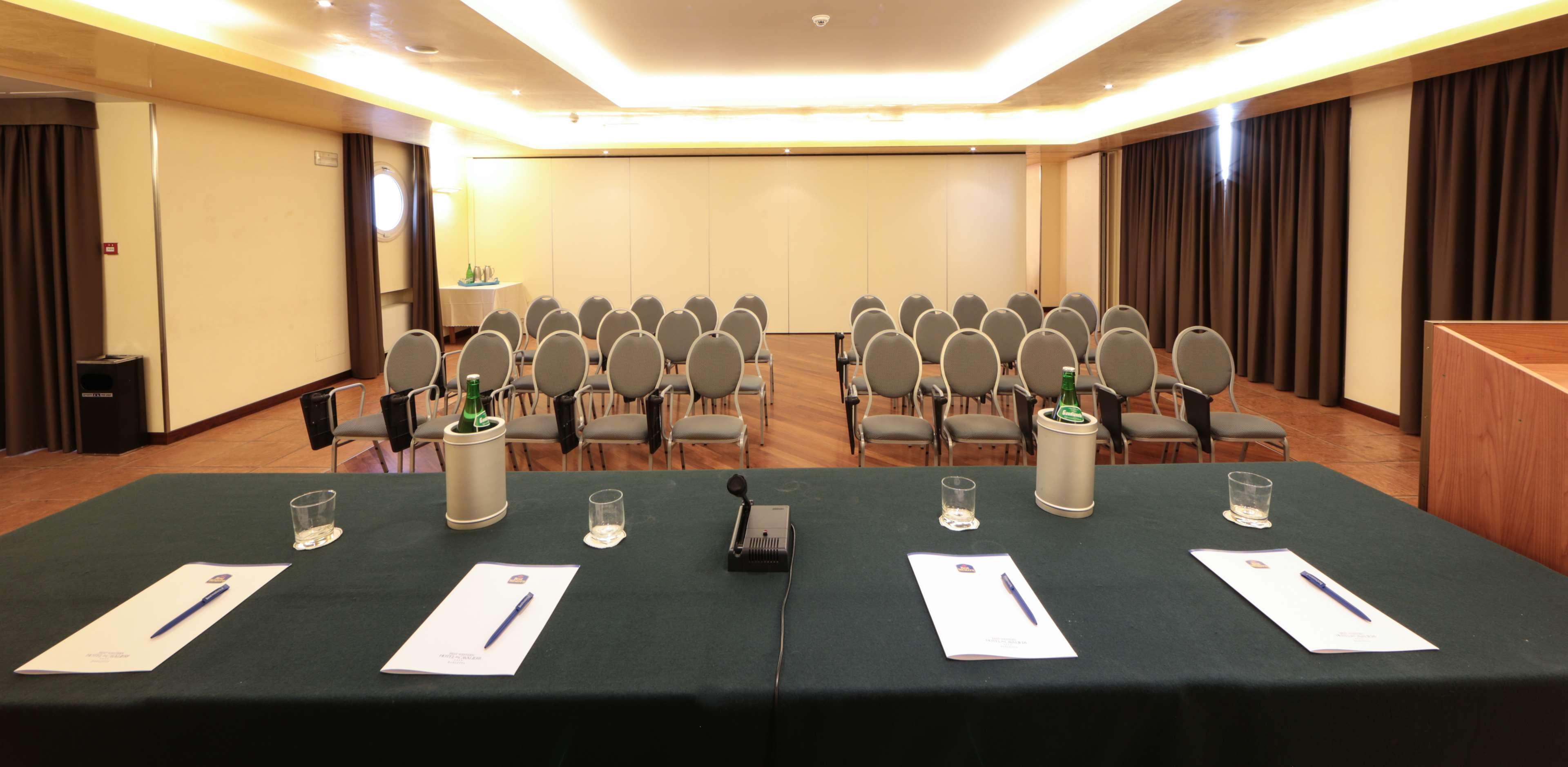 Best Western Hotel Dei Cavalieri บาร์เลตตา ภายนอก รูปภาพ
