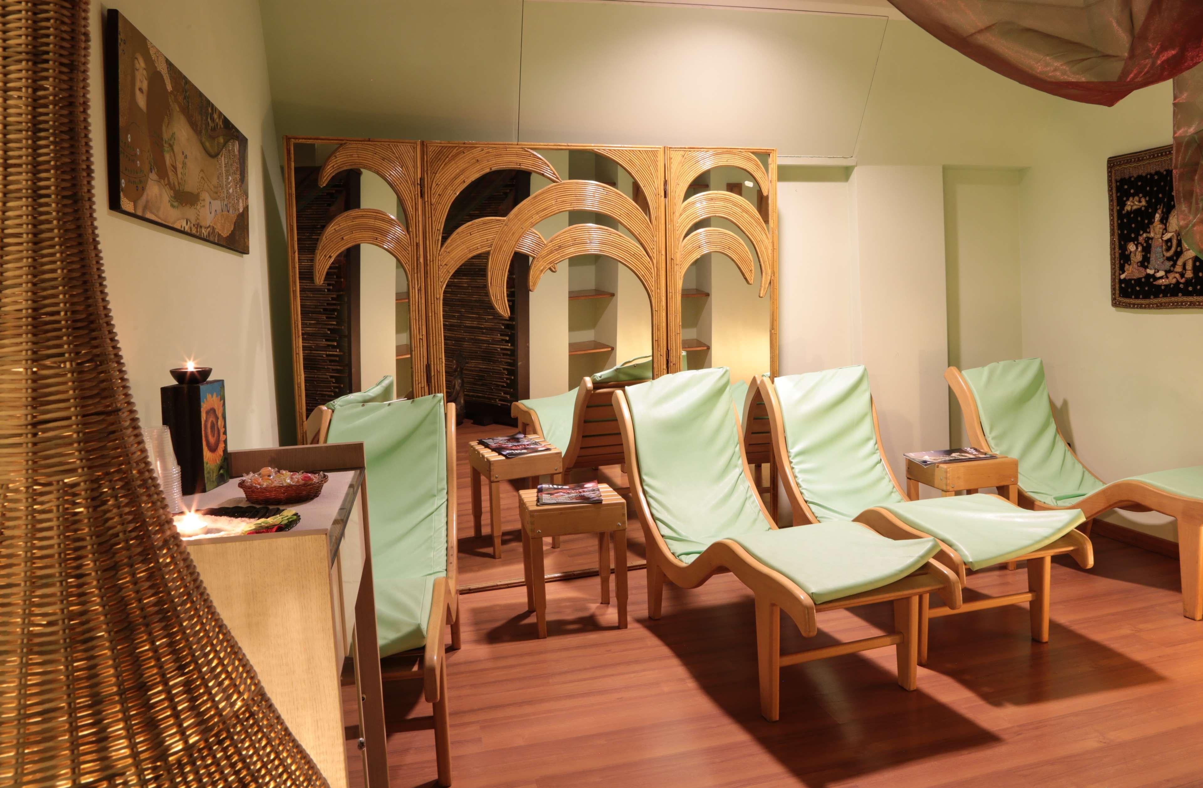 Best Western Hotel Dei Cavalieri บาร์เลตตา ภายนอก รูปภาพ